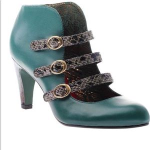 Poetic License Talk the Talk Bootie - 39